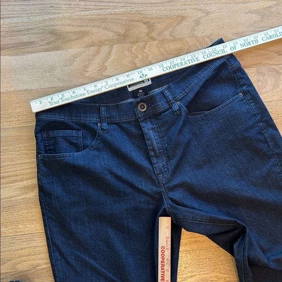 Travis Mathew Legacy Featherweight jeans, size 36 - Picture 6 of 13